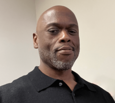Headshot of Irwin Thompson